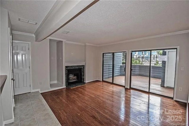 Property image 5 at 423 W 8th Street, Charlotte, NC 28202