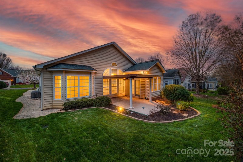 Property image 2 at 974 Platinum Drive, Fort Mill, SC 29708