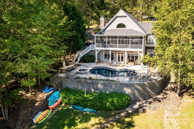 Sherwood Shores, Sherrills Ford Community