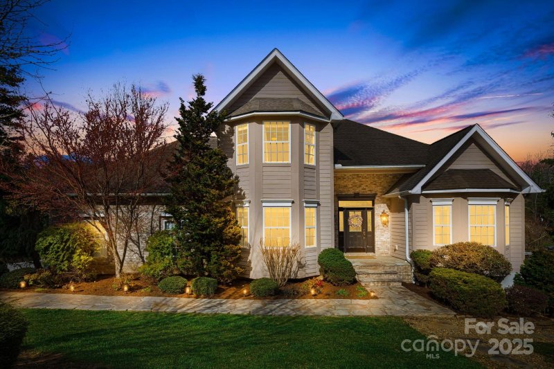 Property image 2 at 969 Rickel Drive, Hendersonville, NC 28739