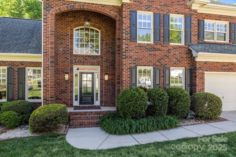 Property image 3 at 11430 Sir Francis Drake Drive, Charlotte, NC 28277