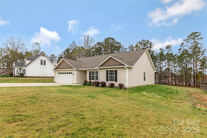 Property image 5 at 5118 Sedgefield Drive, Lancaster, SC 29720