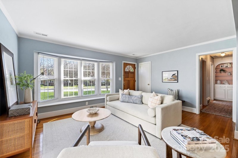 Property image 4 at 1045 Dresden Drive, Charlotte, NC 28205