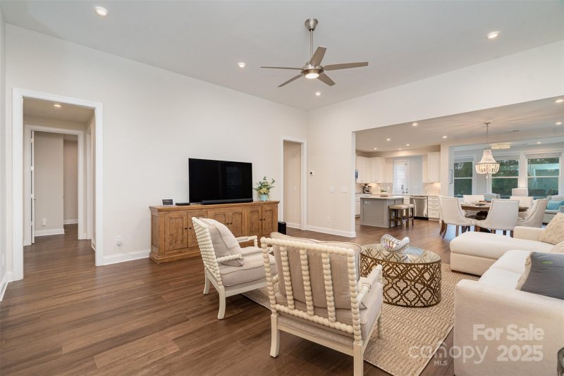 Property image 5 at 10421 Superb Lane, Charlotte, NC 28215