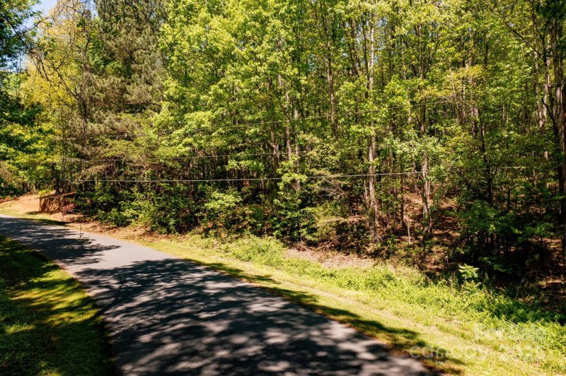 Property image 5 of 4134 Barbrick Street in Edgewater, Sherrills Ford, NC 28673