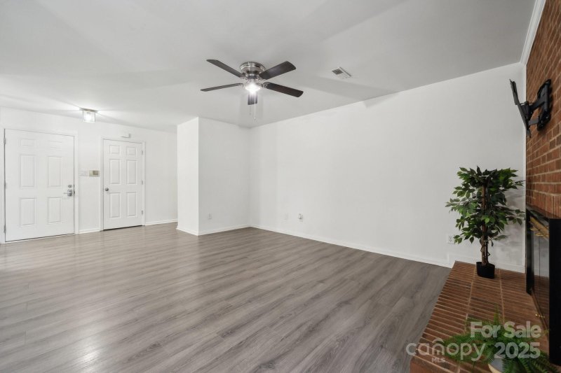 Property image 3 at 5212 Amity Springs Drive, Charlotte, NC 28212