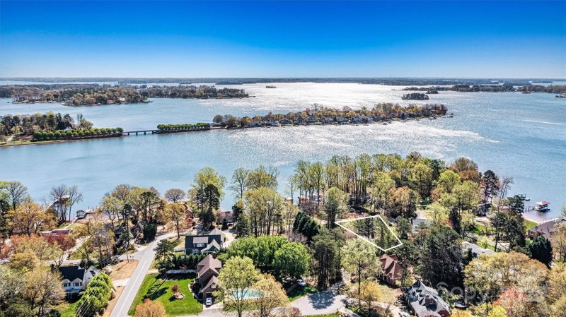 Property image 4 at 4221 Lake Shore Road, Denver, NC 28037