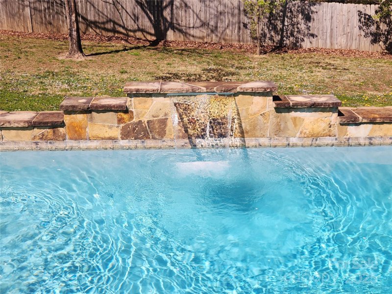 Property image 2 at 1301 Huckleberry Drive, Lincolnton, NC 28092