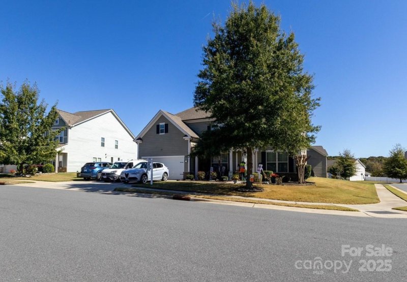 Property image 3 of 1501 Allegheny Way in Greenbrier, Waxhaw, NC 28173