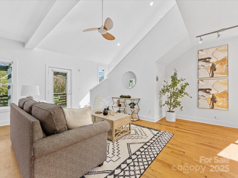 Property image 4 at 2709 Yadkin Avenue, Charlotte, NC 28205