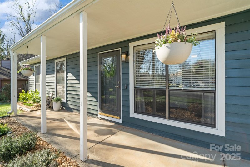 Property image 2 at 7656 Eastbourne Road, Charlotte, NC 28227