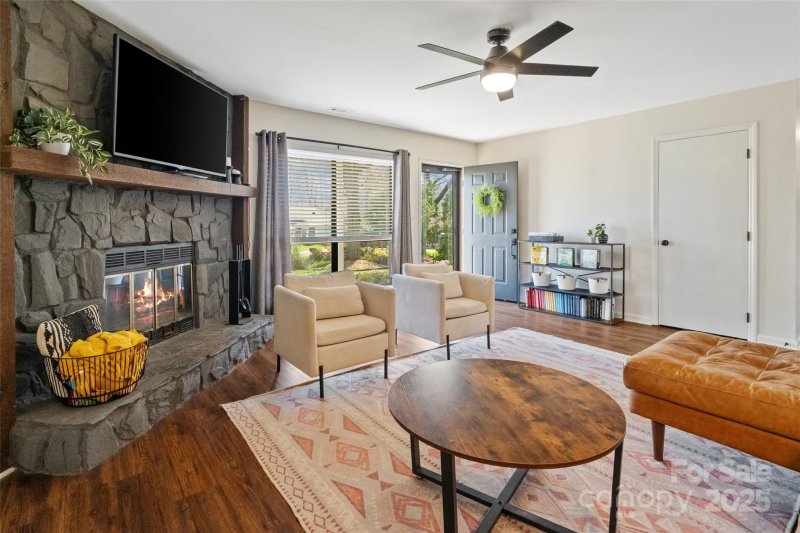 Property image 4 at 7656 Eastbourne Road, Charlotte, NC 28227