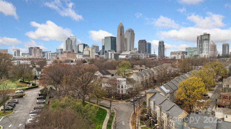 Property image 2 at 840 Garden District Drive, Charlotte, NC 28202