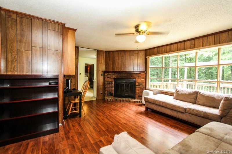 Property image 5 at 506 Touch Me Not Lane, Charlotte, NC 28216