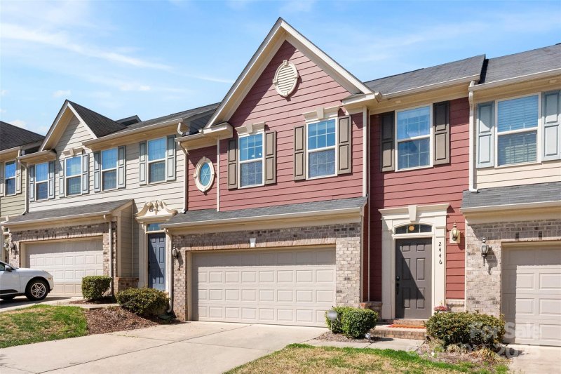 Property image 2 at 2446 Alyssa Lane, Charlotte, NC 28208