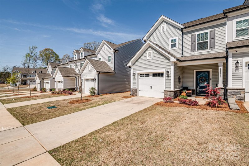 Property image 4 at 11120 Pagebrook Lane, Charlotte, NC 28214