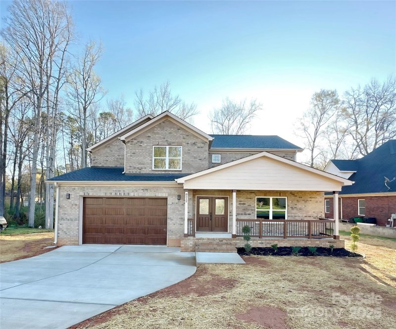 8212 Bella Vista Court