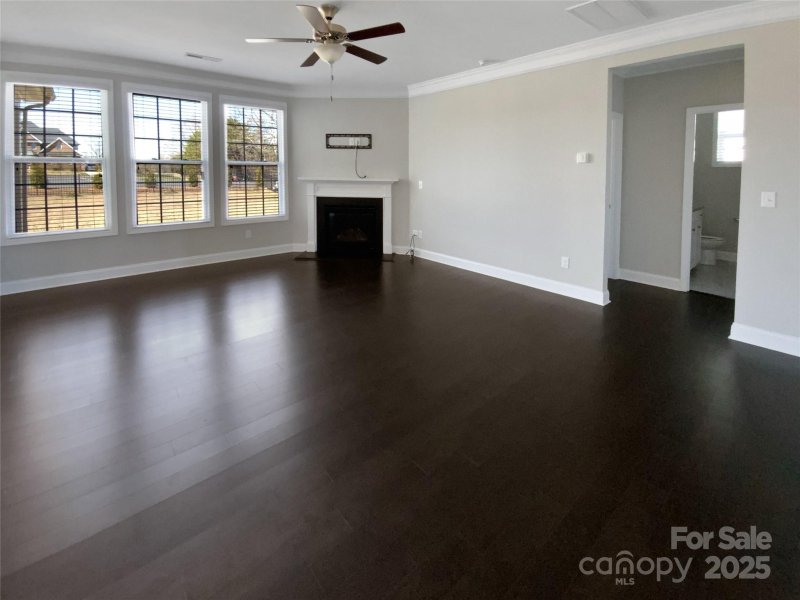 Property image 3 of 111 Canada Drive in Larkin Golf Club, Statesville, NC 28677