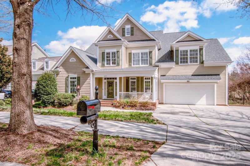 1027 Brookline Drive