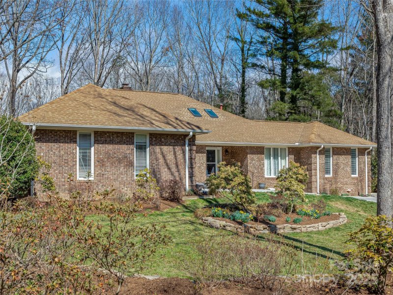 Property image 2 at 34 Glen Crest Drive, Arden, NC 28704