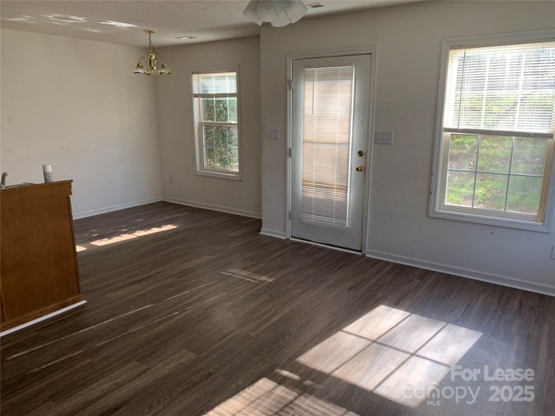 Property image 3 at 109 Springwood Lane, Mooresville, NC 28117