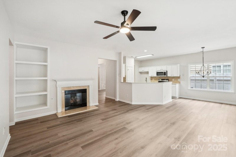 Property image 4 at 6423 Falls Lake Drive, Charlotte, NC 28270