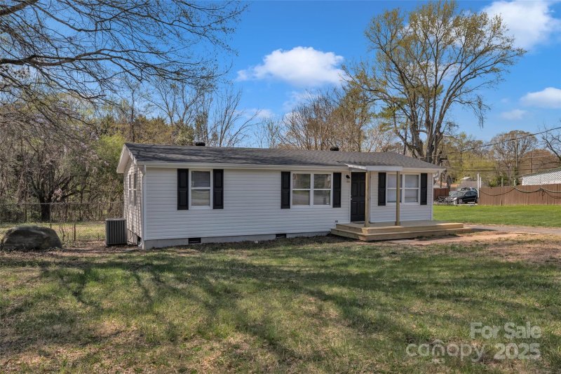 Property image 5 at 1034 Marietta Street, Charlotte, NC 28214