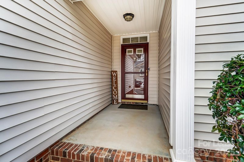 Property image 3 at 5519 Waverly Lynn Lane, Charlotte, NC 28269