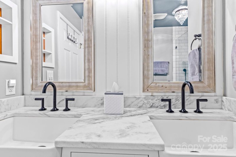 Property image 3 at 18009 Kings Point Drive, Cornelius, NC 28031