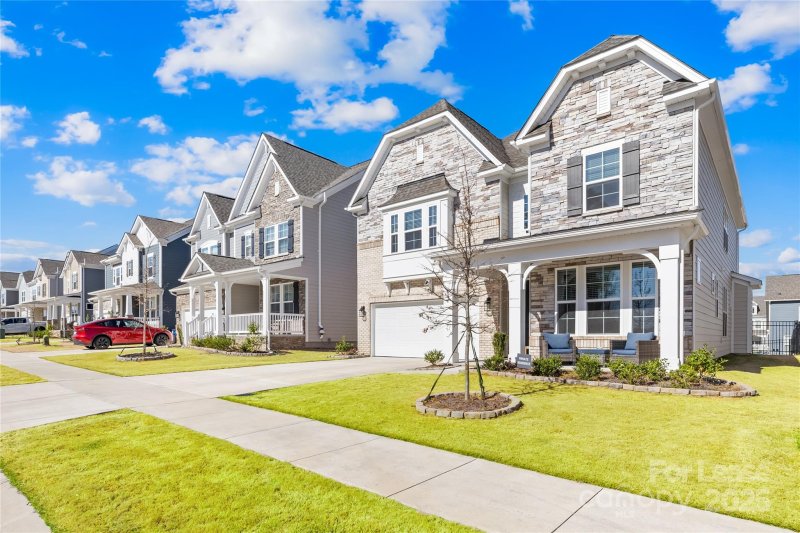 Property image 2 at 104 Winterberry Street, Mooresville, NC 28117