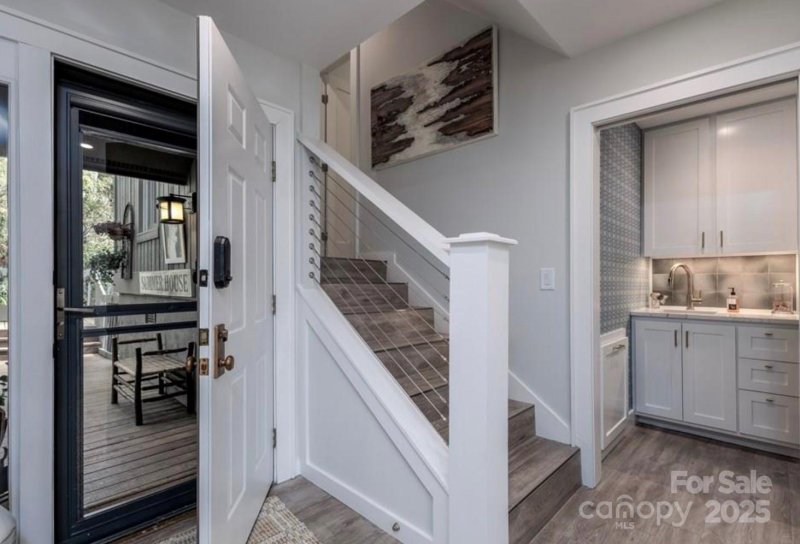 Property image 2 at 82 Racquet Club Villas Drive, Sapphire, NC 28774