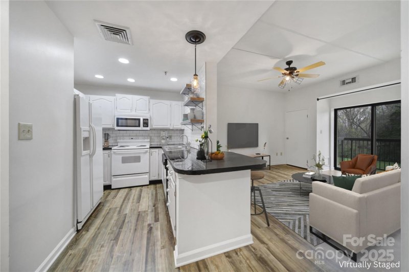 Property image 3 at 211 Heritage Boulevard, Fort Mill, SC 29715