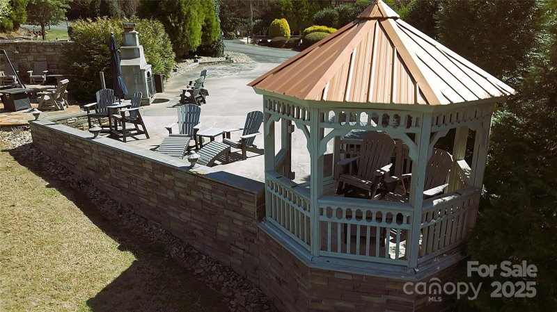 Property image 5 of 116 Cornell Circle in Apple Valley Farms, Lake Lure, NC 28746