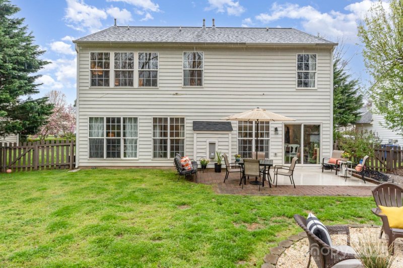 Property image 4 at 6129 Creekview Court, Harrisburg, NC 28075