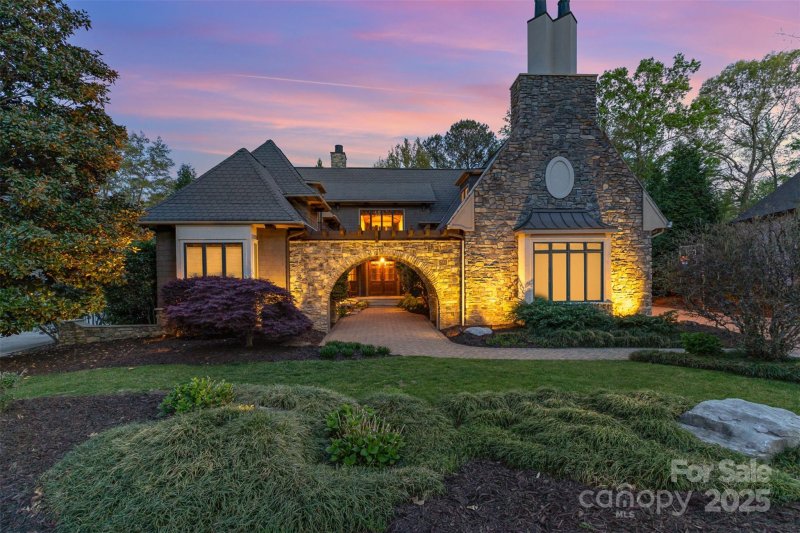 751 Mendenhall Court