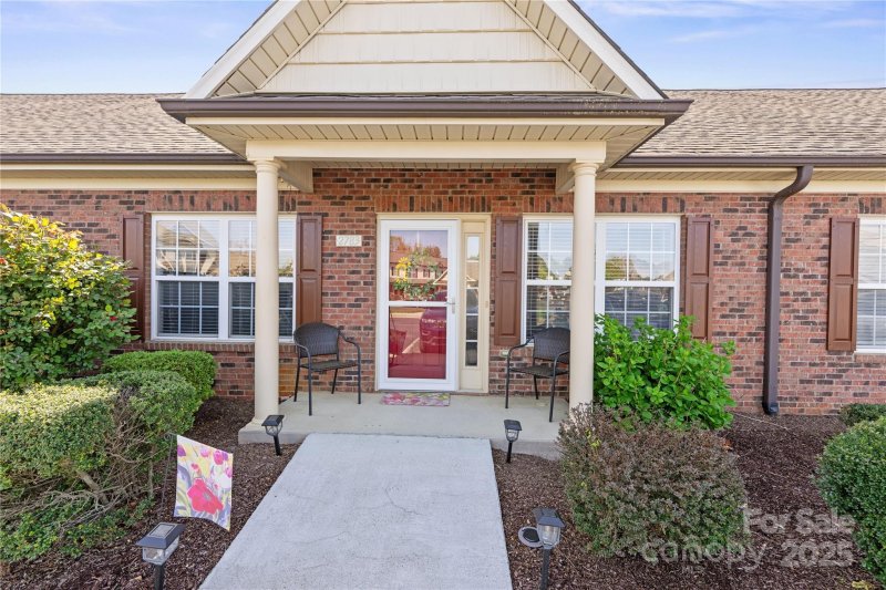 Clover Ridge, Concord Community