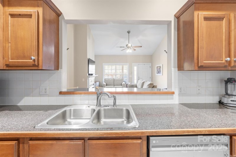 Property image 5 of 2783 Clover Road in Clover Ridge, Concord, NC 28027