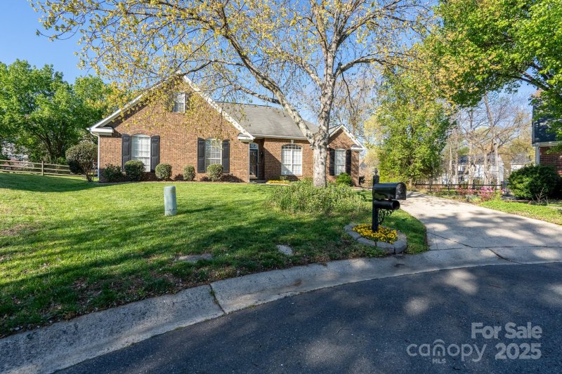 Property image 3 at 6111 Tesh Court, Charlotte, NC 28269