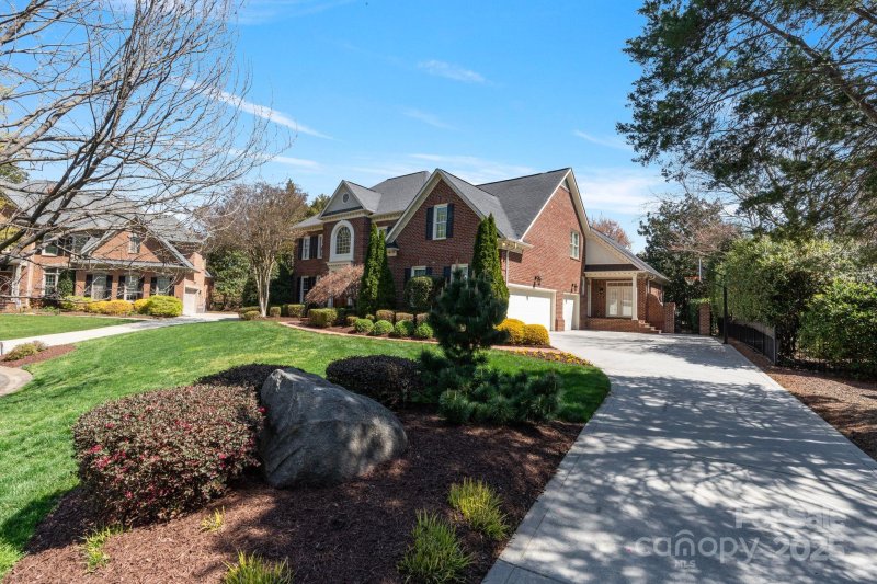 Property image 4 at 1830 Dove Cottage Drive, Charlotte, NC 28226