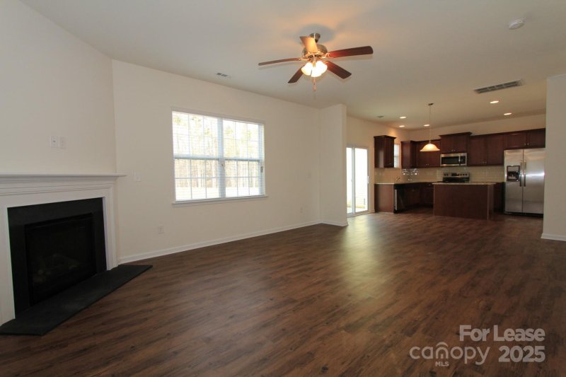 Property image 3 at 127 Queensway Lane, Mooresville, NC 28115