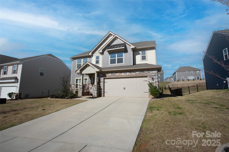 Property image 3 at 154 Rooster Tail Lane, Troutman, NC 28166