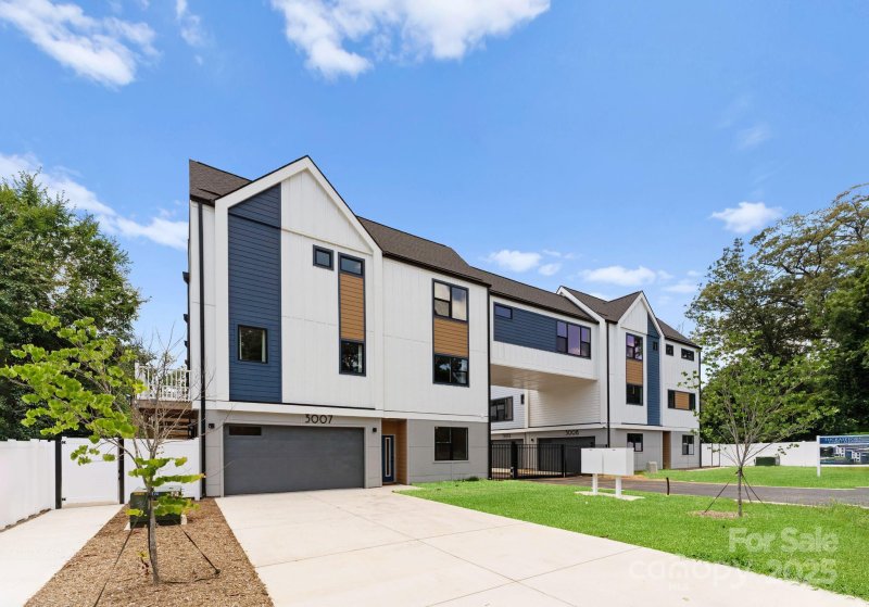 Property image 2 of 3027 Yada Lane in Tuckaseegee Townhomes, Charlotte, NC 28208