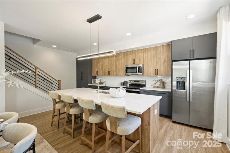 Property image 5 of 3024 Yada Lane in Tuckaseegee Townhomes, Charlotte, NC 28208