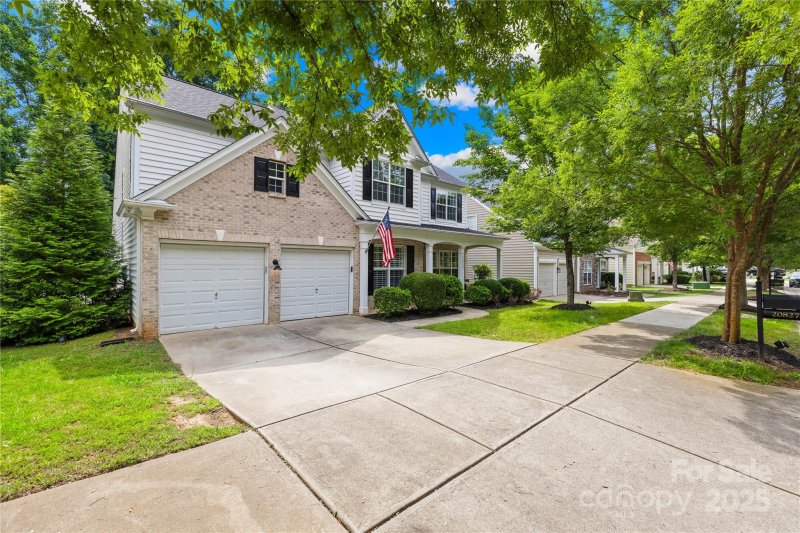 Property image 3 at 20827 Brinkley Street, Cornelius, NC 28031