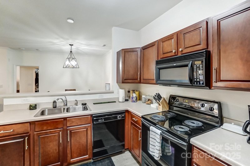 Property image 4 of 11941 Ridgeway Park Drive in Copper Ridge, Charlotte, NC 28277