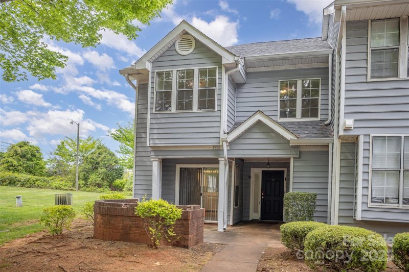 Property image 2 at 5301 Amity Springs Drive, Charlotte, NC 28212
