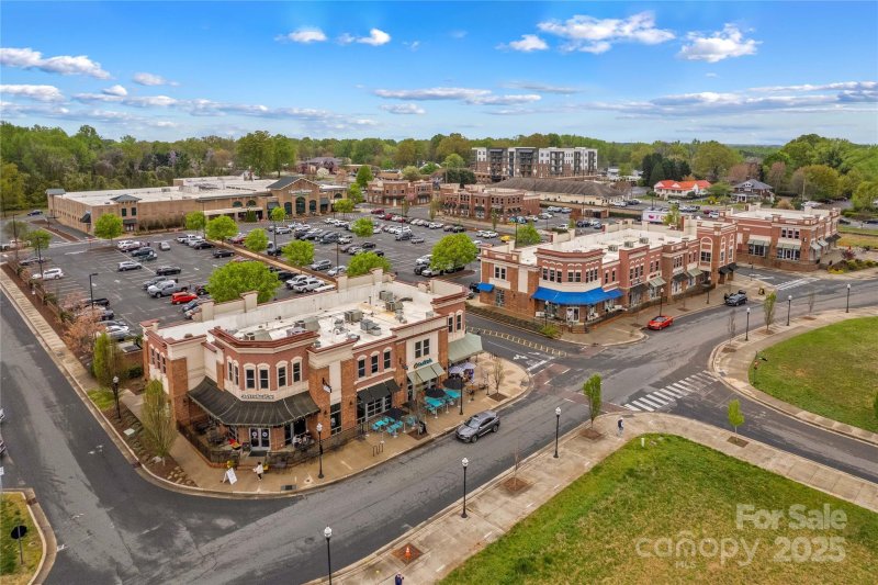 Property image 2 at 19737 Playwrights Way, Cornelius, NC 28031