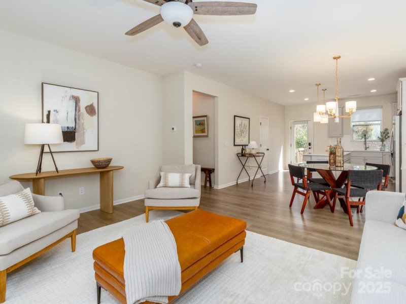 Property image 5 at 3200 Cosby Place, Charlotte, NC 28205