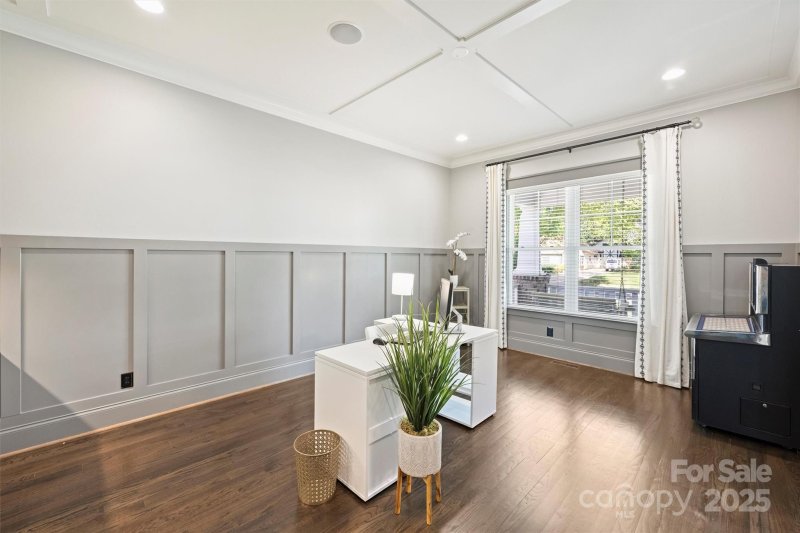 Property image 4 at 3033 Sunset Drive, Charlotte, NC 28209