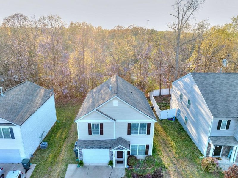 Property image 2 at 1049 Bolivia Drive, Gastonia, NC 28054